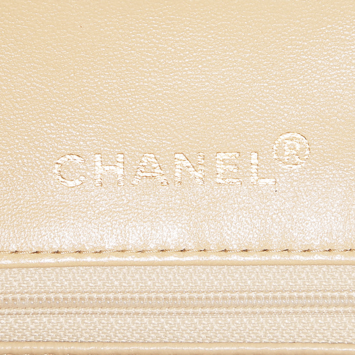 Borsa a tracolla Chanel  Mademoiselle in pelle trapuntata beige - Detail D3