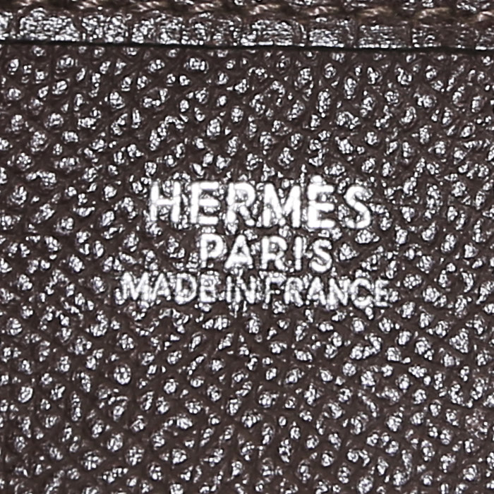 Sac bandoulière Hermès  Evelyne en cuir epsom marron Café - Detail D3
