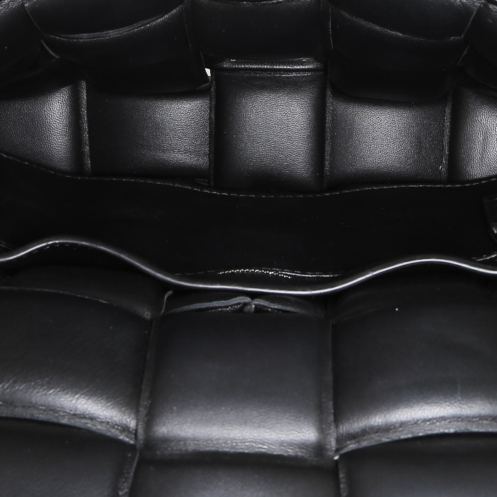 Borsa a tracolla Bottega Veneta  Padded Cassette in pelle intrecciata nera - Detail D2