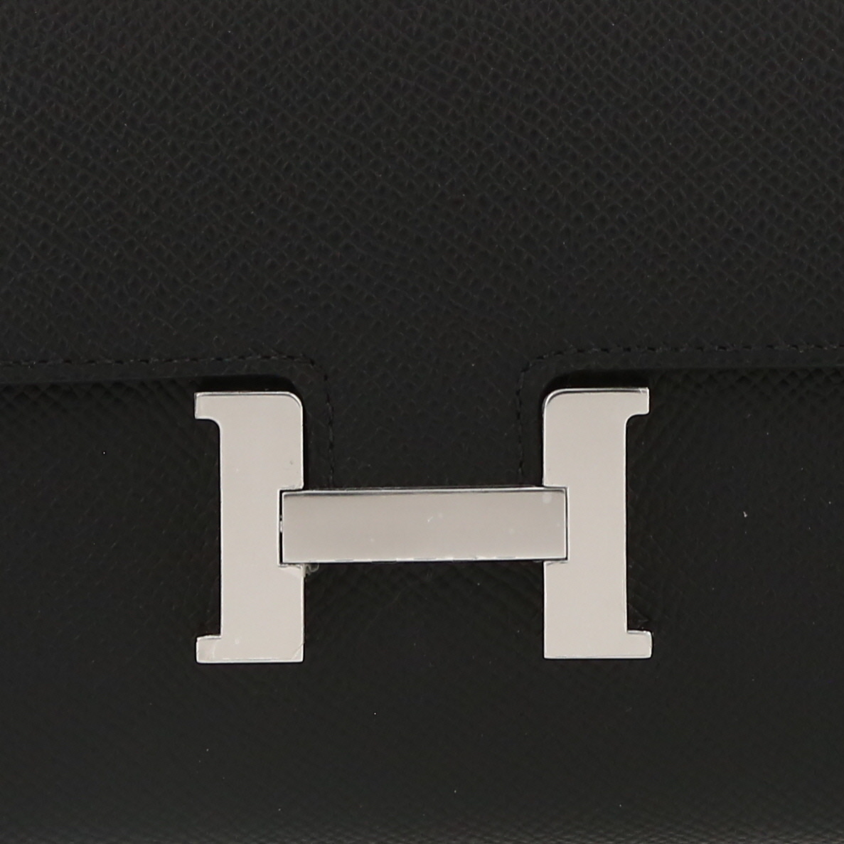 Bolso bandolera Hermès  Long To Go en cuero epsom negro - Detail D1