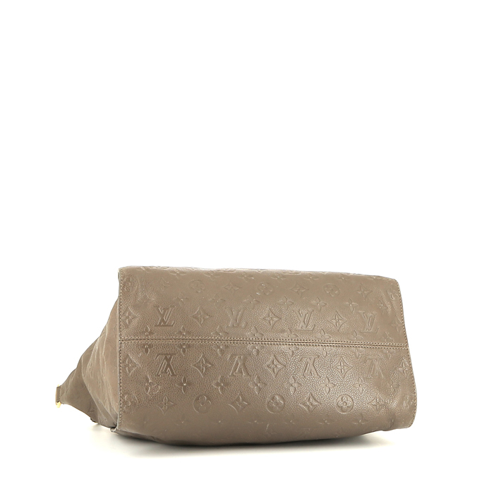 Louis Vuitton  Lumineuse shopping bag  in taupe empreinte monogram leather - Detail D5