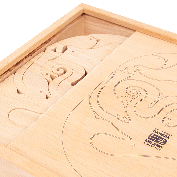 Enzo Mari, sculpture / puzzle "16 Pesci" in solid wood, edition Danese Milano, of 1974 - Detail D4