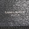 Bolso bandolera Saint Laurent College modelo mediano  en cuero acolchado con motivos de espigas negro - Detail D4 thumbnail
