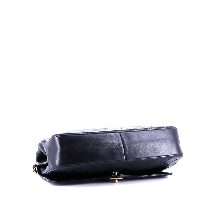 Sac à main Chanel  Vintage en cuir matelassé bleu-marine - Detail D4