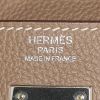 Bolso de mano Hermès Kelly 32 cm en cuero togo marrón etoupe - Detail D4 thumbnail
