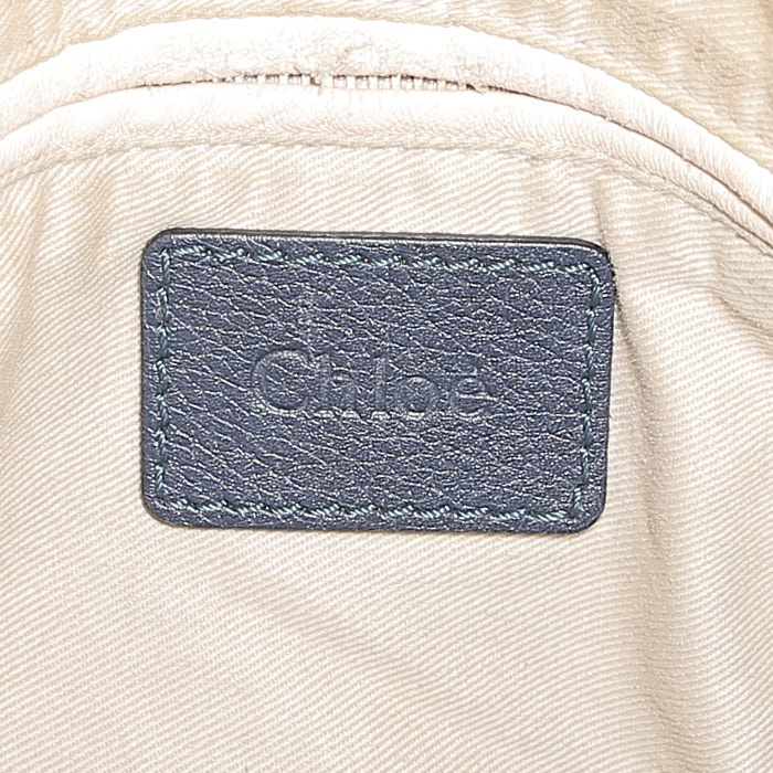 Bolso de mano Chloé  Paraty en cuero granulado azul - Detail D4