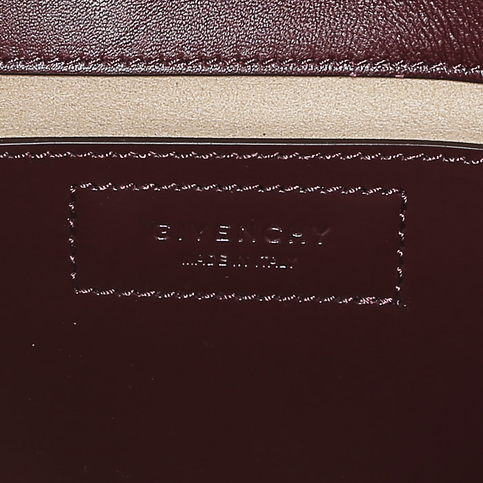 Givenchy Infinity shoulder bag  in burgundy leather - Detail D3