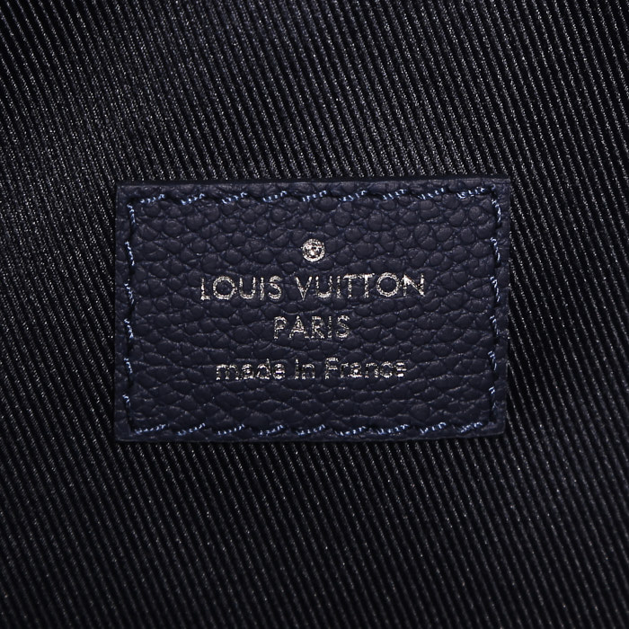 Louis Vuitton Keepall Editions Limitées travel bag  in blue and white monogram canvas - Detail D4