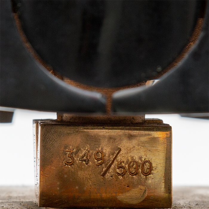 Miguel Berrocal, Sculpture "Hoplita op.212", in polished and patinated bronze, signed and numbered, of 1981-1982 - Detail D4