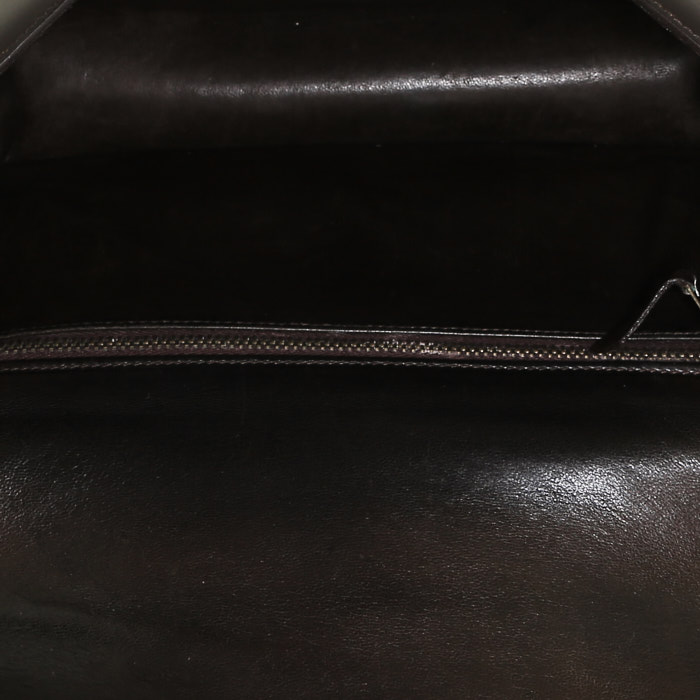 Bolso de mano Hermès  Constance en cuero box marrón chocolate - Detail D3