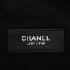 Chanel  Pochette ceinture clutch-belt  in black quilted leather - Detail D2 thumbnail