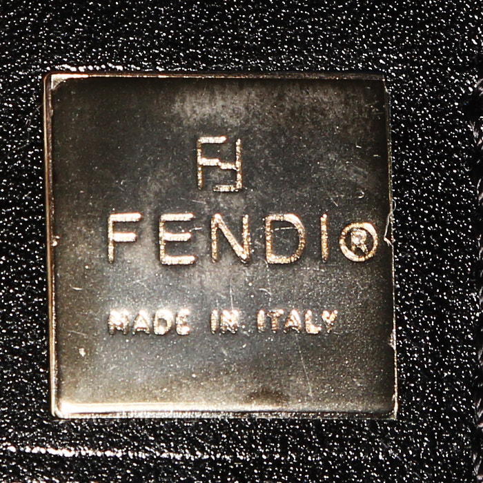 Bolso de mano Fendi  Baguette en lona gris y cuero gris - Detail D3
