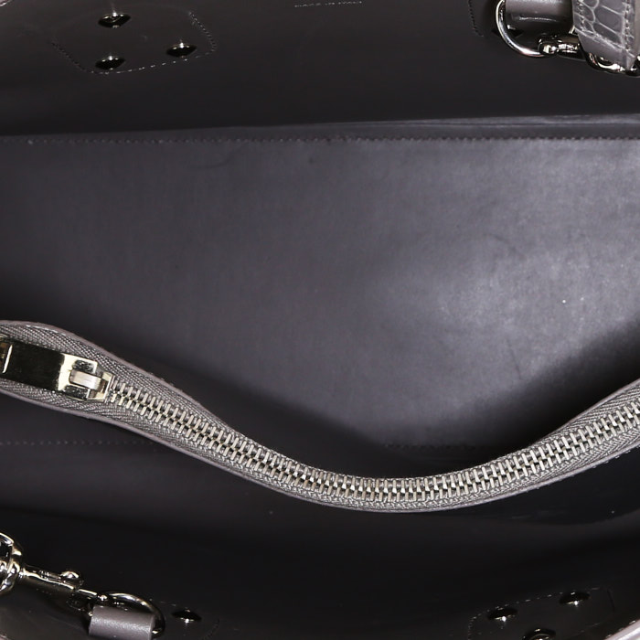 Sac à main Saint Laurent  Sac de jour en cuir gris - Detail D3