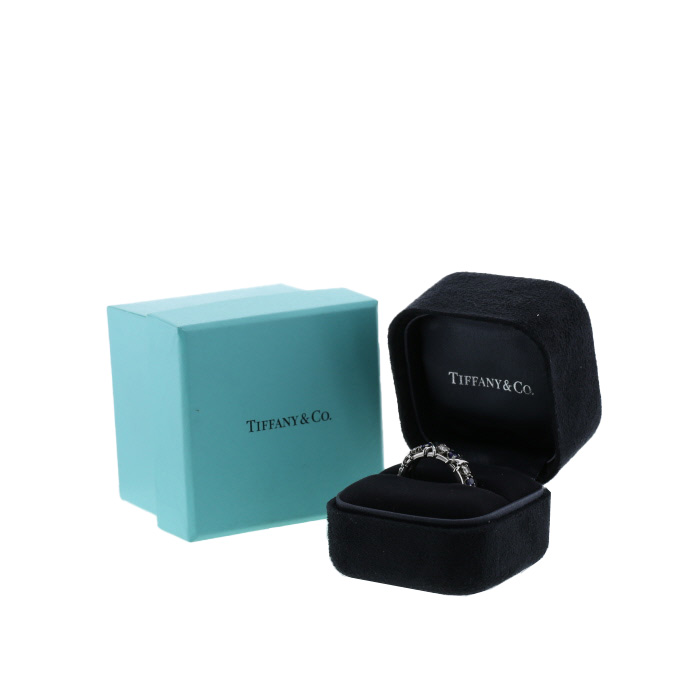 Sortija Tiffany & Co Sixteen Stones de platino, diamantes y zafiros - Detail D2