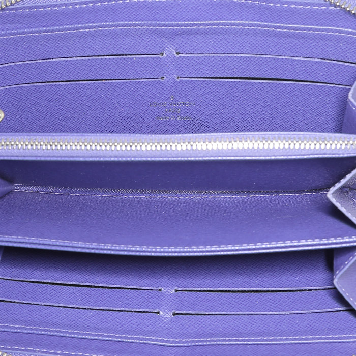 Louis Vuitton Zippy wallet  in purple epi leather - Detail D2