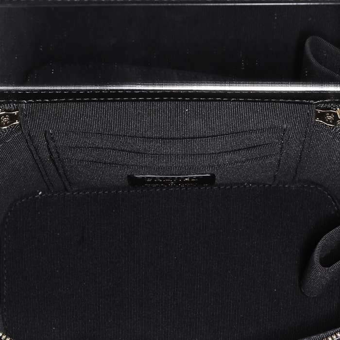 Chanel  Vanity vanity case  in black quilted leather - Detail D2