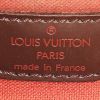 Sac à dos Louis Vuitton  Soho en toile damier ébène et cuir marron - Detail D3 thumbnail