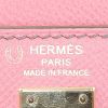 Hermès  Kelly 25 cm handbag  in azalea pink and etoupe epsom leather - Detail D4 thumbnail
