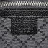 Gucci   pouch  in black grained leather - Detail D3 thumbnail