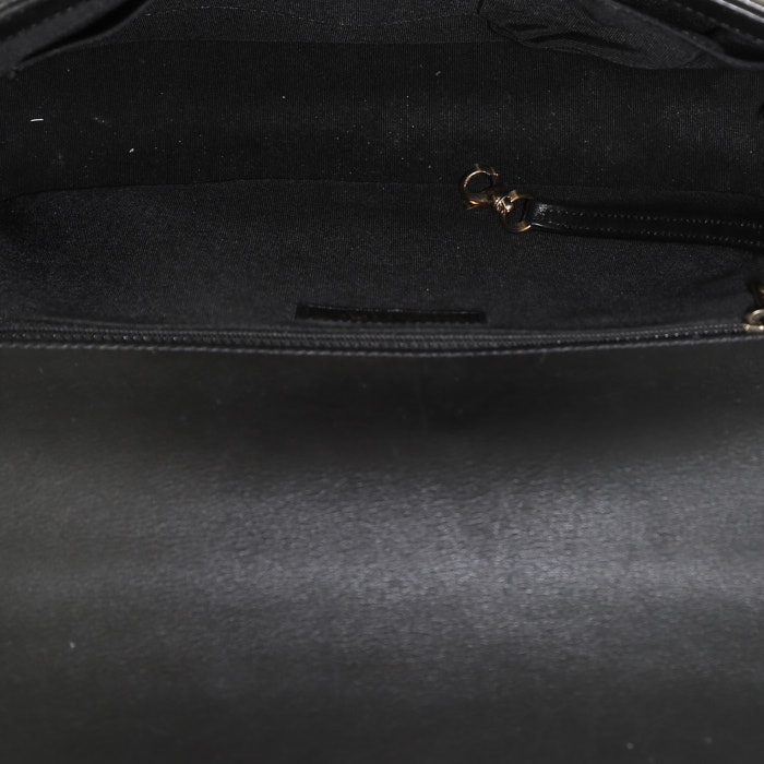 Chanel  Boy shoulder bag  in black quilted leather - Detail D3