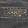 Bolso bandolera Chanel  Boy en cuero acolchado negro - Detail D4 thumbnail
