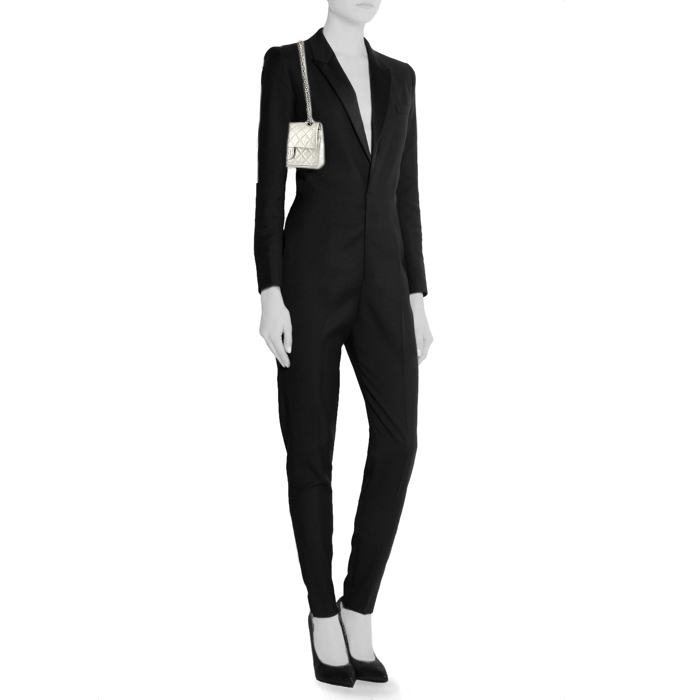 Chanel 2.55 handbag  in silver quilted leather - Detail D1