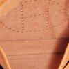 Hermès  Evelyne shoulder bag  in orange togo leather - Detail D2 thumbnail