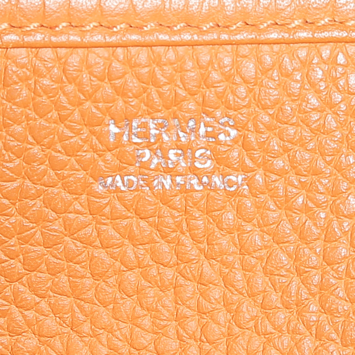 Hermès  Evelyne shoulder bag  in orange togo leather - Detail D3