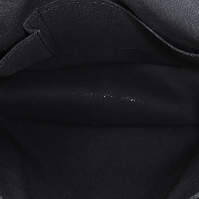 Sac bandoulière Louis Vuitton  Messenger en cuir taiga noir - Detail D2