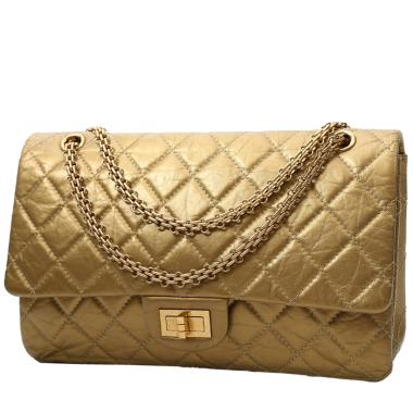 Bolso bandolera Chanel   en cuero acolchado dorado