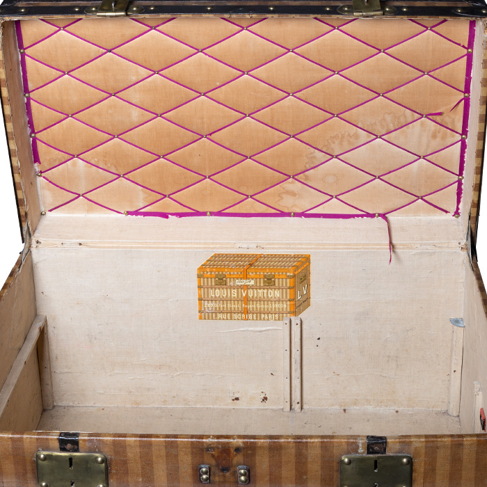 Louis Vuitton trunk printed patern canvas and metal - Detail D1