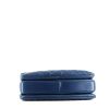 Chanel  Trendy CC handbag  in blue quilted leather - Detail D5 thumbnail