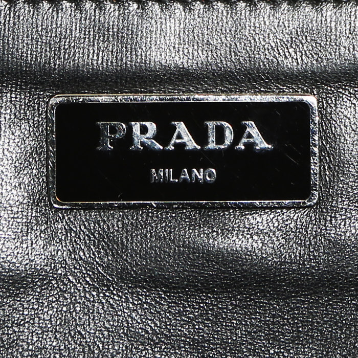 Bolso bandolera Prada  Twin Zip en cuero negro - Detail D4