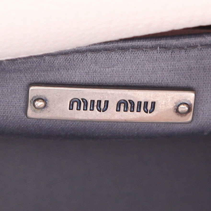 Sac bandoulière Miu Miu   en cuir blanc bleu et vert - Detail D2