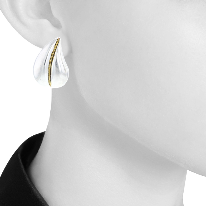 Zolotas earrings for non pierced ears in silver and yellow gold - Detail D1