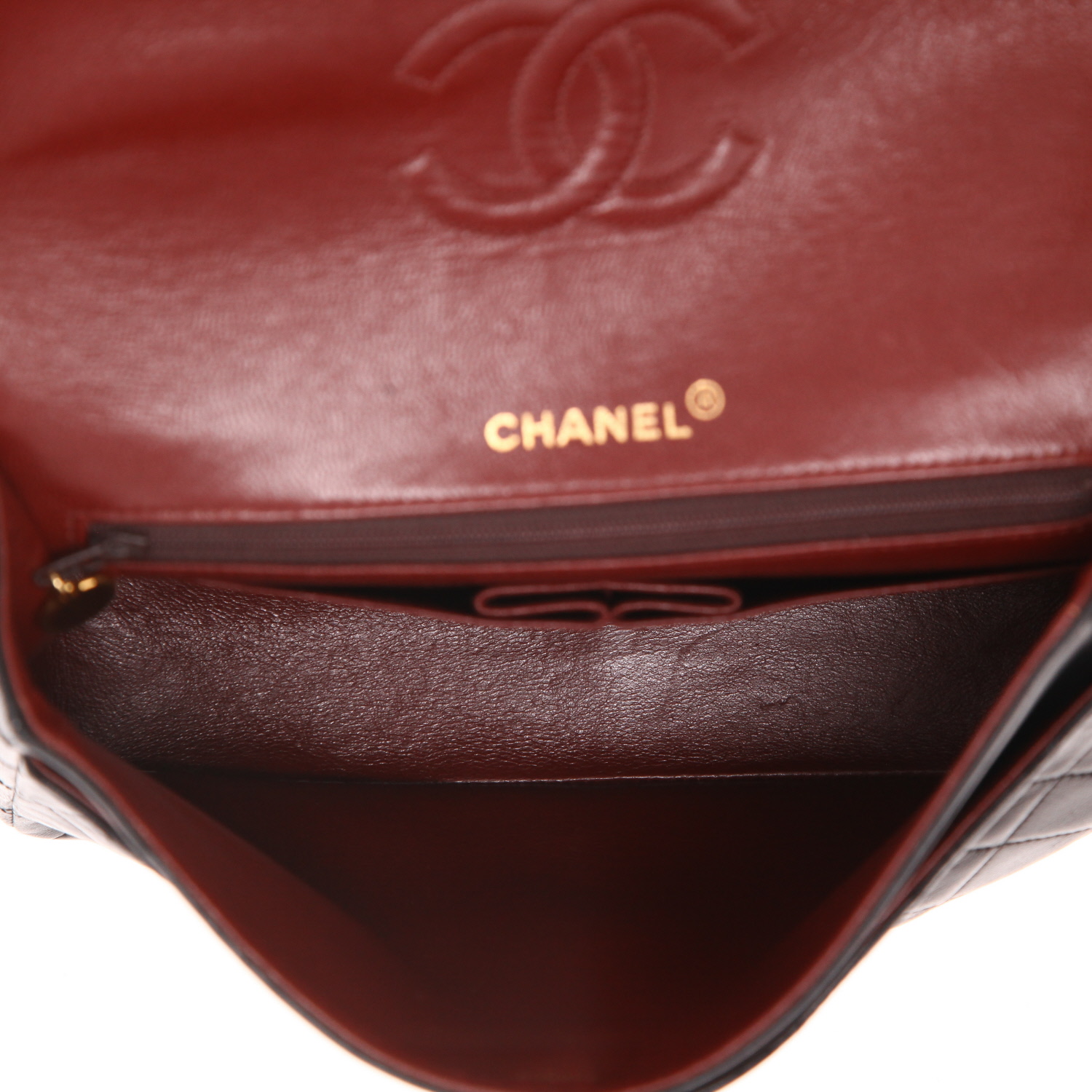 Bolso de mano Chanel  Timeless en cuero acolchado negro - Detail D3