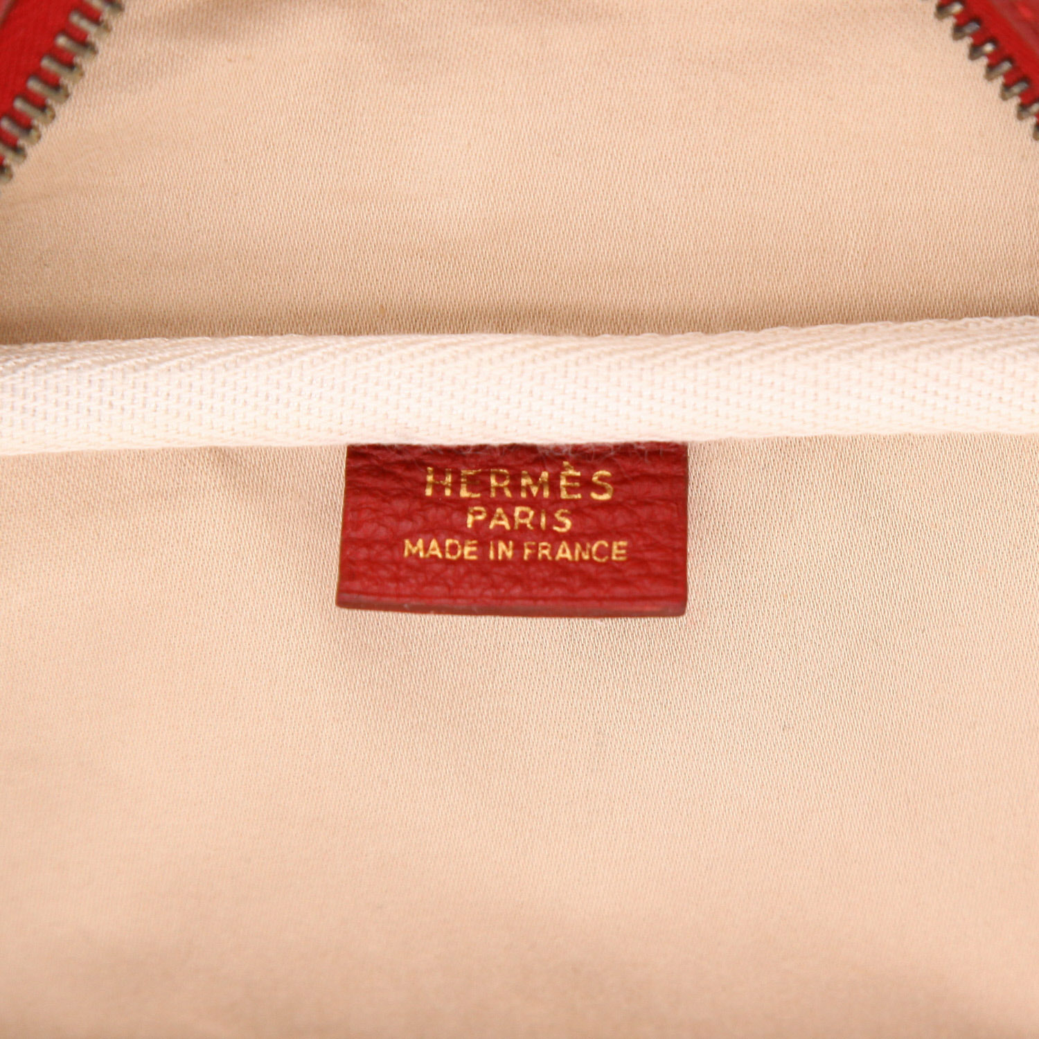 Bolsa de viaje Hermès  Victoria - Travel Bag en cuero rojo y lona beige - Detail D2