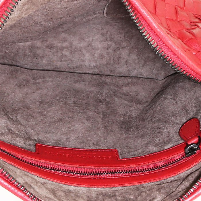 Bottega Veneta  Nodini shoulder bag  in red intrecciato leather - Detail D2