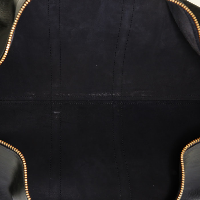 Sac de voyage Louis Vuitton  Keepall 55 en cuir épi noir - Detail D2