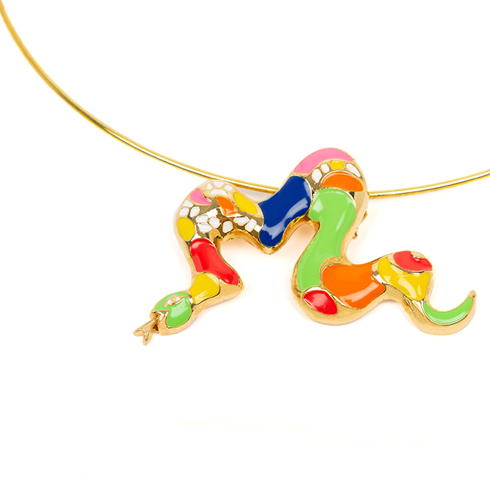Niki de Saint Phalle, Pendant-pin "Serpent", gilt-metal and polychrome enamel, edition NCAF, signed, from the 1990's - Detail D1