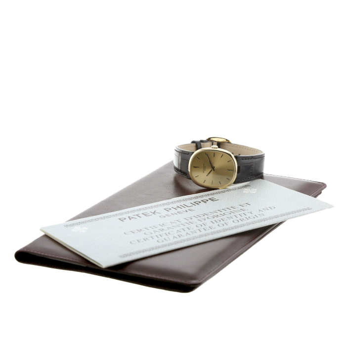 Patek Philippe Ellipse  in yellow gold Ref: Patek Philippe - 3748  Circa 1970