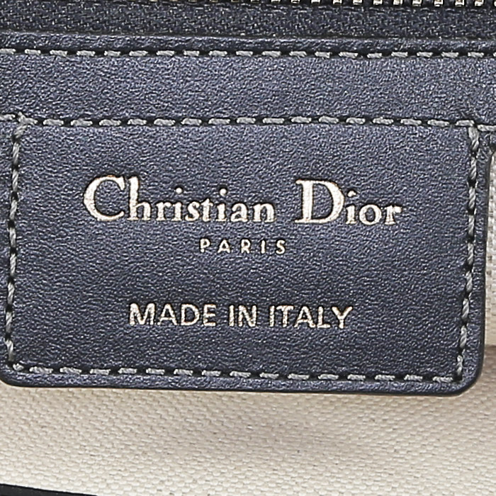 Bolso de mano Dior   en lona Monogram Oblique azul y cuero azul - Detail D3