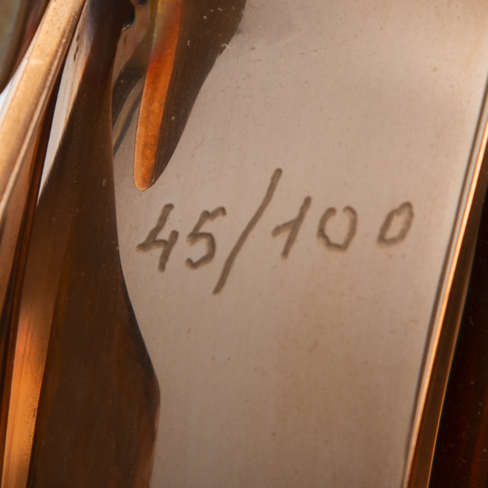 Arman, Violon Cut, sculpture, in gilded bronze and stone for the base, signed and numbered, of 2004 - Detail D3