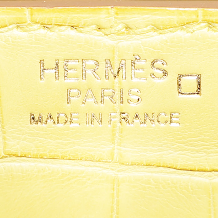 Bolso de mano Hermès  Birkin 30 cm en aligátor amarillo Mimosa - Detail D3