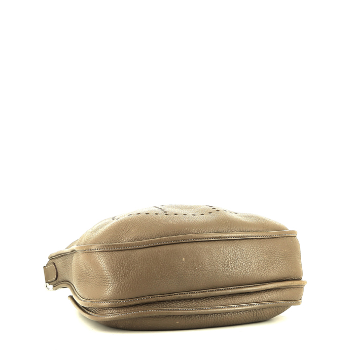 Hermès  Evelyne shoulder bag  in etoupe togo leather - Detail D4