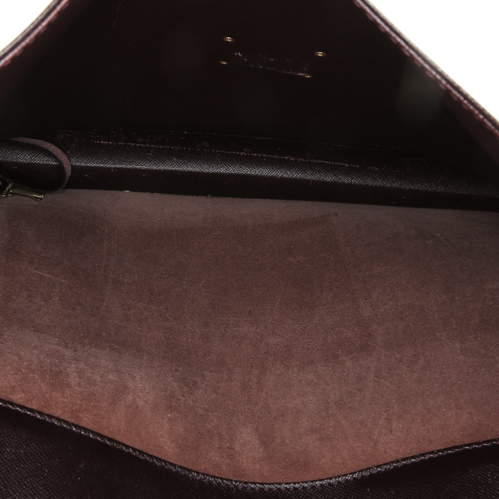 Louis Vuitton  Robusto briefcase  in burgundy taiga leather - Detail D2