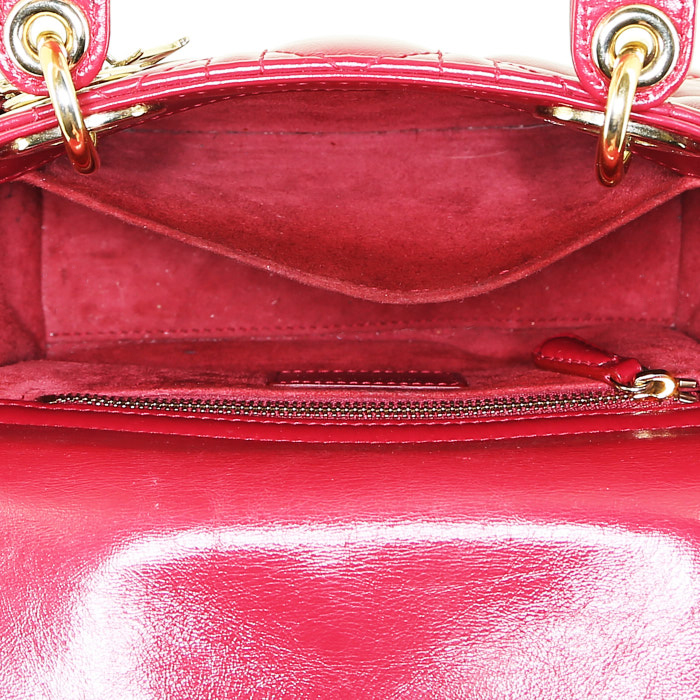 Dior  Lady Dior small model  shoulder bag  in red leather cannage - Detail D3