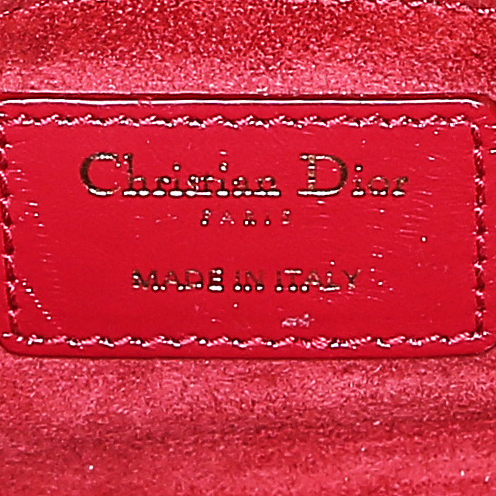 Dior  Lady Dior small model  shoulder bag  in red leather cannage - Detail D4