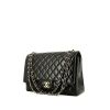 Chanel  Timeless Maxi Jumbo shoulder bag  in black quilted leather - 00pp thumbnail
