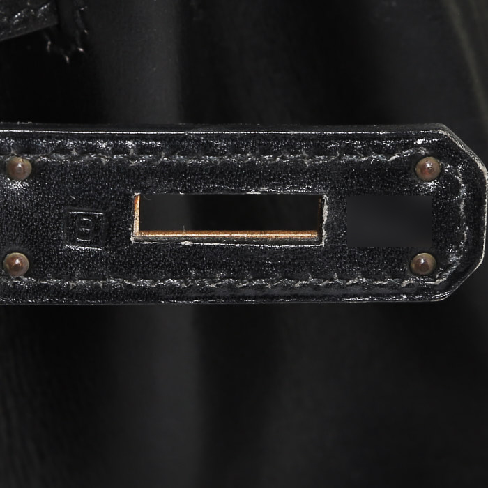 Bolso de mano Hermès  Kelly 32 cm en cuero box negro - Detail D5